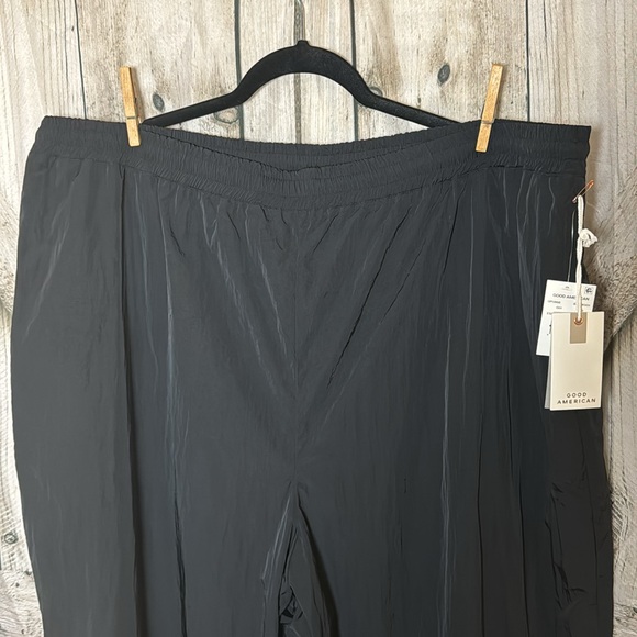 NWT Good American Essential Nylon Track Pant Black Size 6 (3x) - Picture 6 of 16
